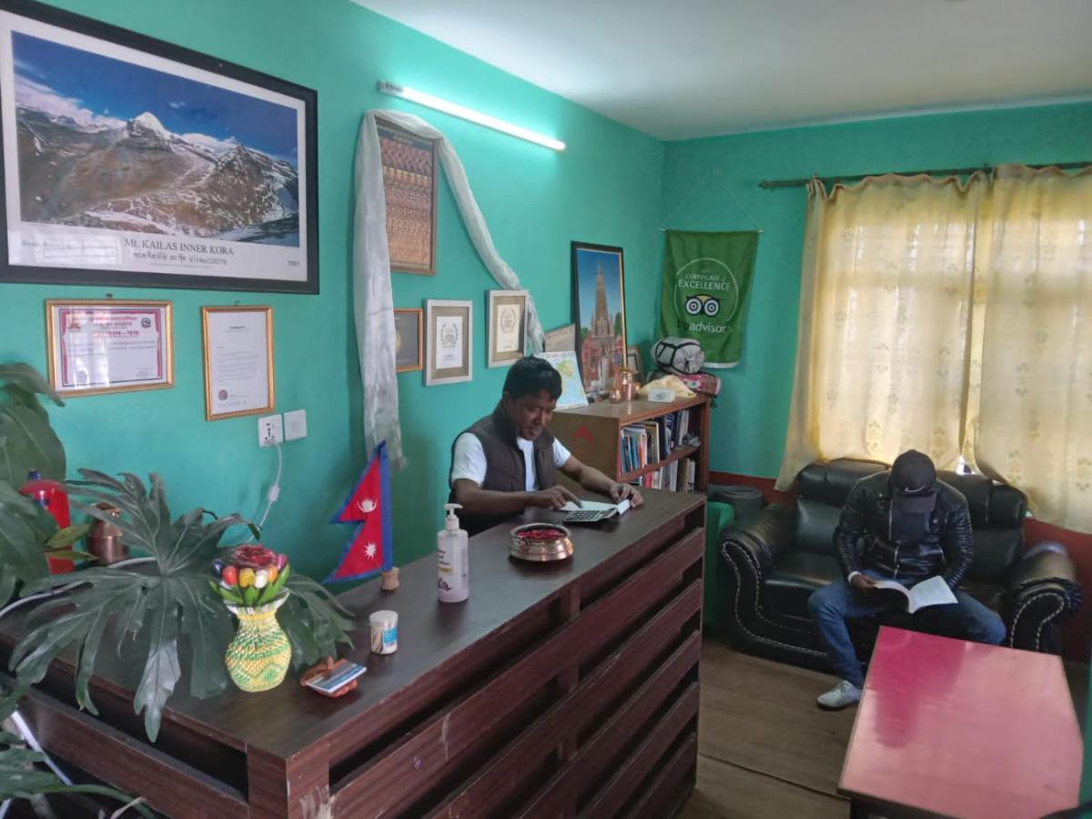 Tashidelek Guest Lodge&House山林小屋 图利凯尔 外观 照片